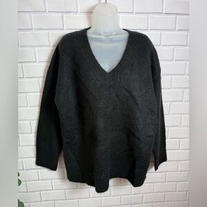 French Connection Black Fluffy Knit V-Neck Jumper sweater 100% Wool Size M